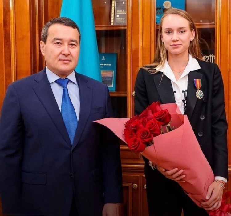 够在未来被 够在未来被