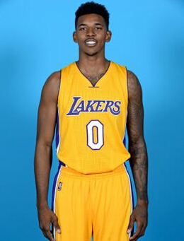 索与话题峰 索与话题峰